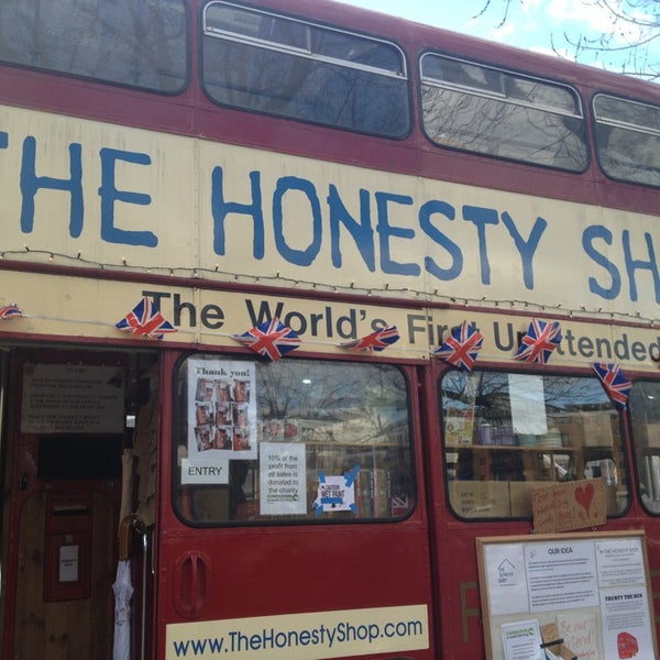 Foto tirada no(a) The Honesty Shop por Jennifer H. em 2/2/2013
