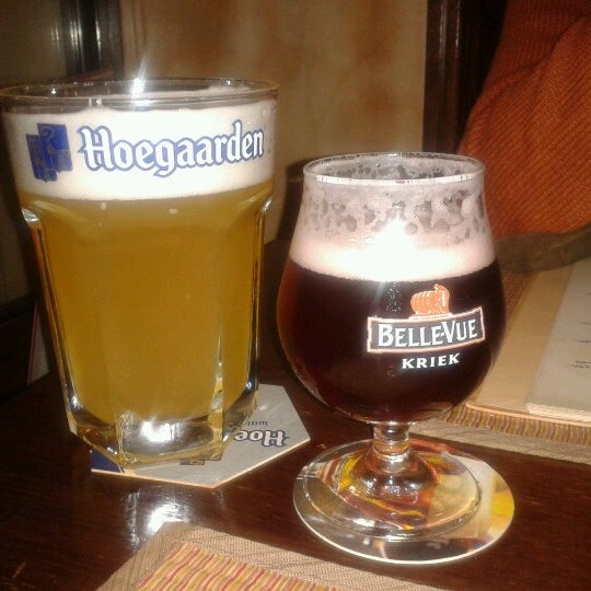 Foto scattata a Belgian Beer Café da Kinga T. il 10/21/2012