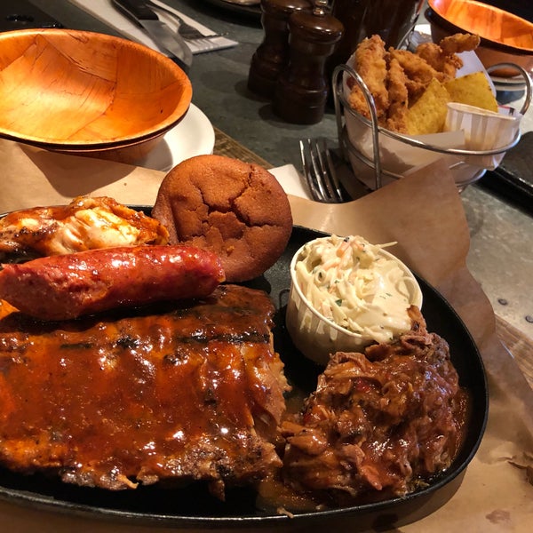 Photo taken at Big Easy Bar.B.Q &amp; Crabshack by K C. on 1/7/2019