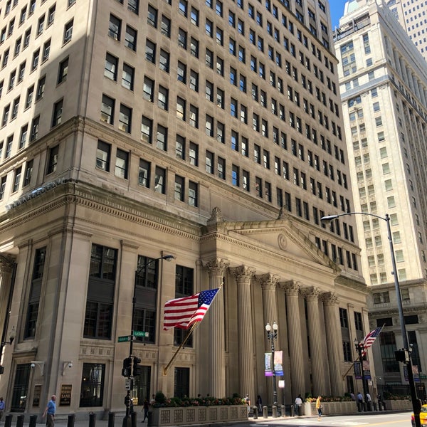 Снимок сделан в Federal Reserve Bank of Chicago пользователем K C. 7/22/2019