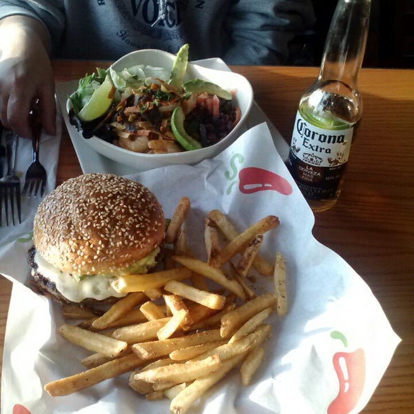 Photo taken at Chili&#39;s Grill &amp; Bar by James P. on 3/8/2014