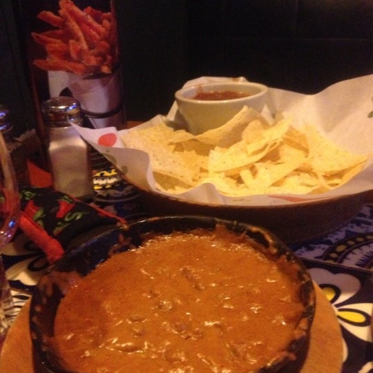 Photo taken at Chili&#39;s Grill &amp; Bar by Kimberly T. on 11/14/2012