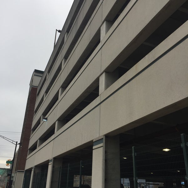 Технопарк москва снаружи. Детский технопарк кванториум москва. Склад технопарк румянцево. Технопарк университетский екатеринбург. Портативная акустическая колонка маршал туфтон.