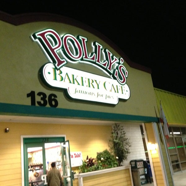 Photo taken at Polly&#39;s Pies - Fullerton by Ernie S. on 2/17/2013