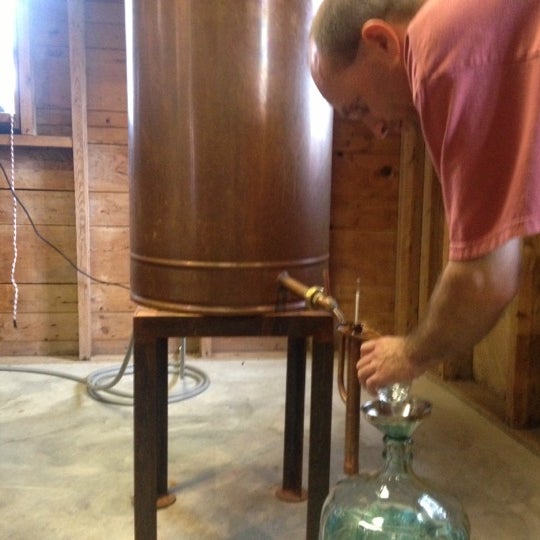 Снимок сделан в Sweetgrass Farm Winery &amp; Distillery пользователем David B. 8/9/2013