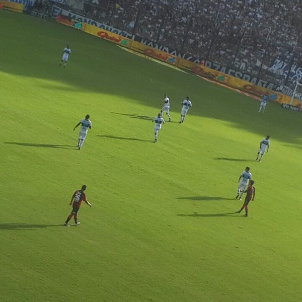 Foto tomada en Estadio Juan Carmelo Zerillo (Club de Gimnasia y Esgrima de La Plata)  por Hernan G. el 2/16/2014