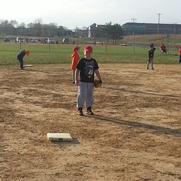 Фестивали музыки спб. St fields. St fields. 3h company смотреть концерт. Техно фестиваль.