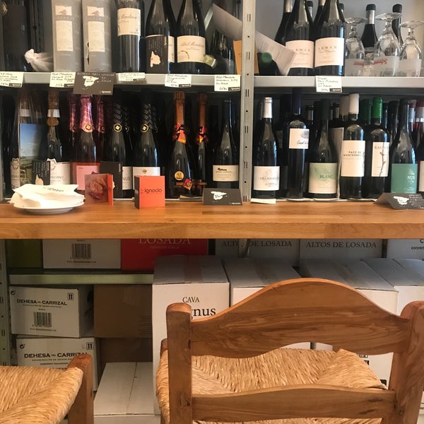 Foto tomada en ignacio vinos e ibéricos  por ani d. el 7/27/2018