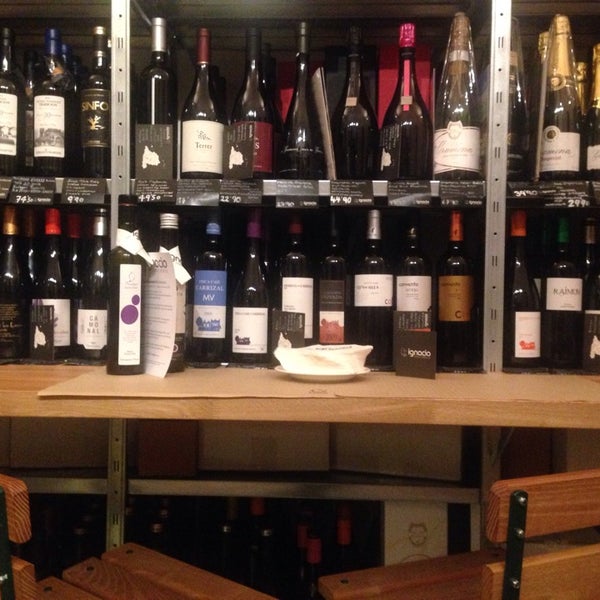 Foto scattata a ignacio vinos e ibéricos da ani d. il 11/11/2014