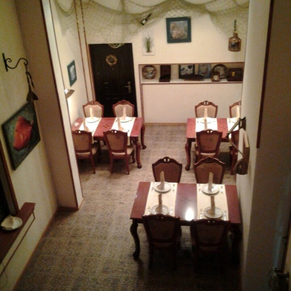 Снимок сделан в Ресторан «Дом 1934» пользователем Andrei P. 4/30/2013