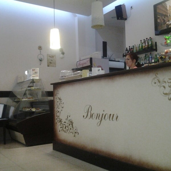 Кафе бонжур братск