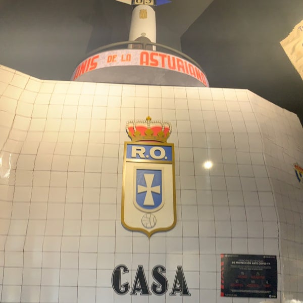 Tienda Oficial Del Real Oviedo Tienda de ropa en Oviedo