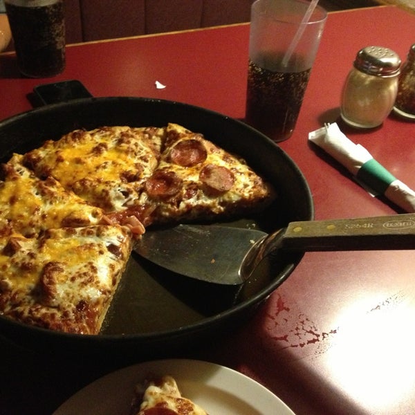 6/9/2013에 Печенька К.님이 Pizza Villa에서 찍은 사진