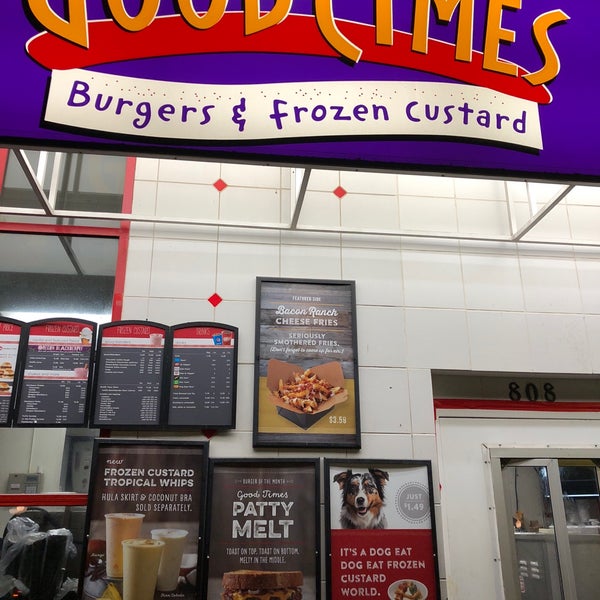 Снимок сделан в Good Times Burgers &amp; Frozen Custard пользователем Sid B. 5/27/2018