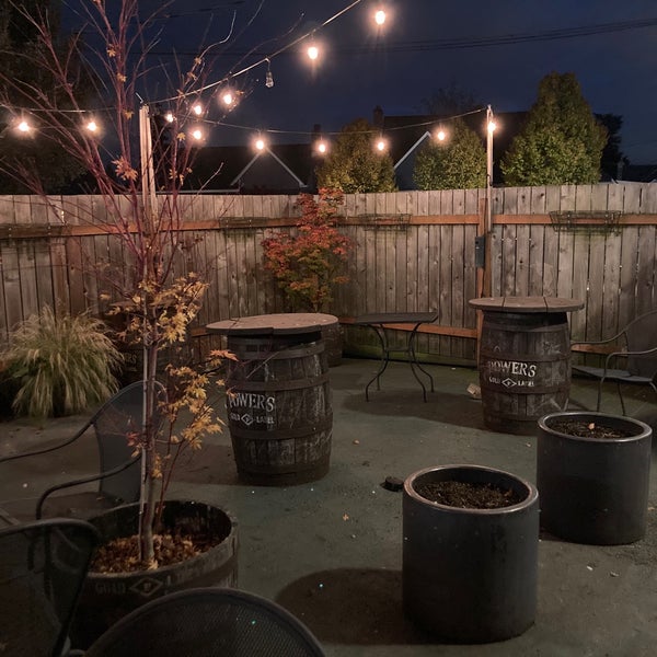 St. Andrew's Bar & Grill Green Lake 16 tips