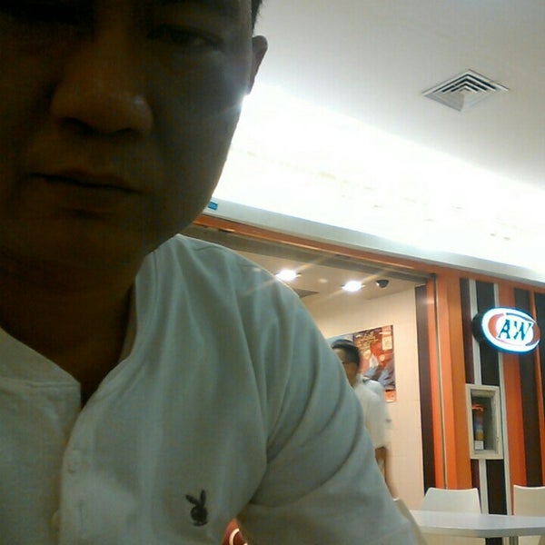 Photo taken at A&amp;W Restaurant by Theo S. on 8/30/2015