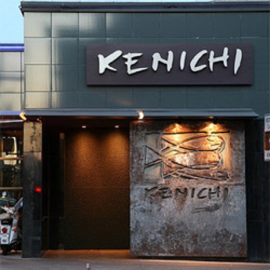 Photo prise au Kenichi par Tobin W. le10/15/2012