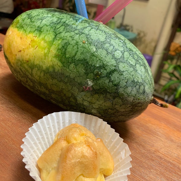 Photos At One Bite Durian Puff Melaka Jonker Street Dessert Shop In Melaka