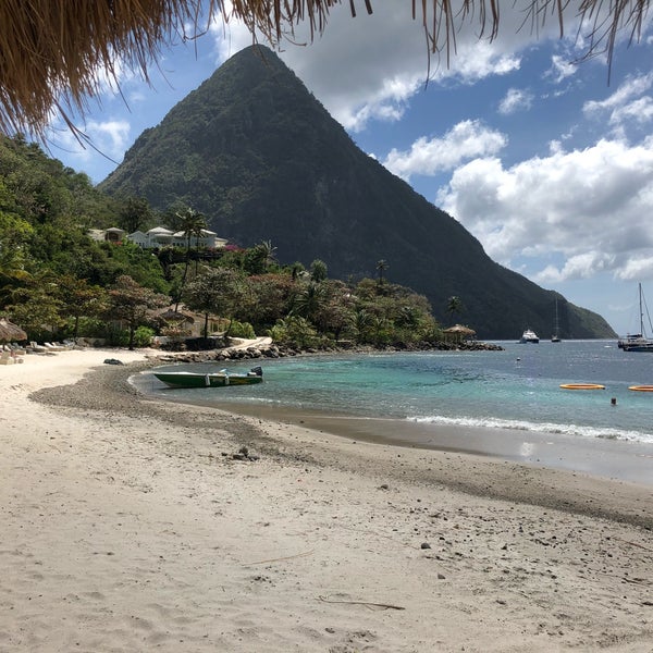 Photo taken at Sugar Beach, A Viceroy Resort by Chris M. on 3/10/2018