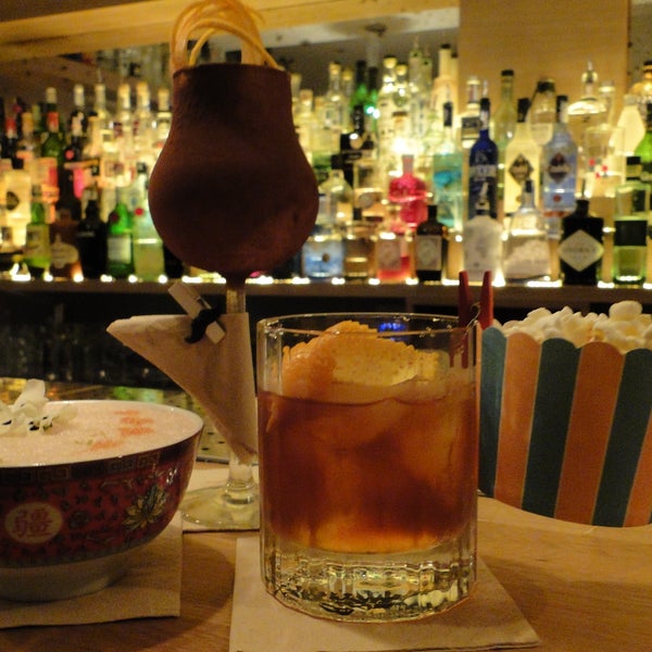 5/3/2016에 Bloody Mary Cocktail Lounge님이 Bloody Mary Cocktail Lounge에서 찍은 사진