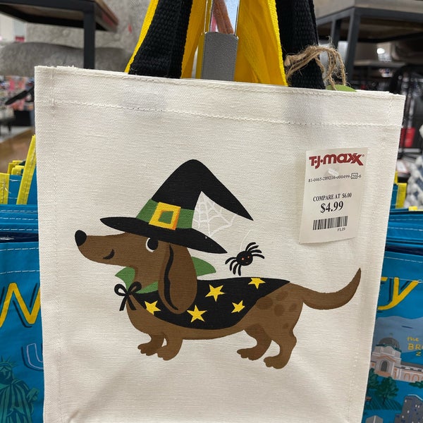 NEW TJ Maxx Shopping Bag CUTE Dressed Dogs in Shirts hats, scarves Reusable  Tote