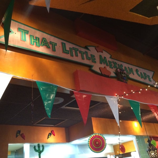 7/24/2014에 Tracy W.님이 That Little Mexican Cafe에서 찍은 사진