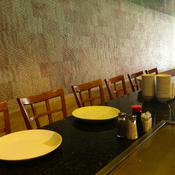 Das Foto wurde bei Asian City Restaurant von Jeremy R. am 8/21/2013 aufgenommen