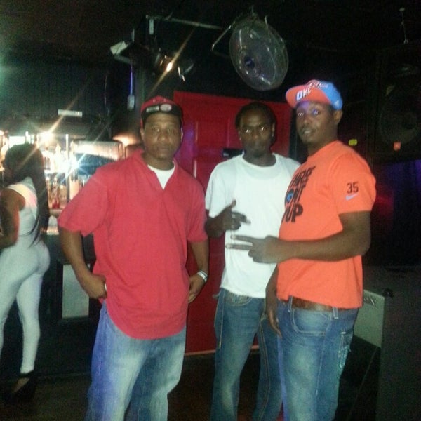 D Tox Bar And Ultra Lounge Bar In Bellwood