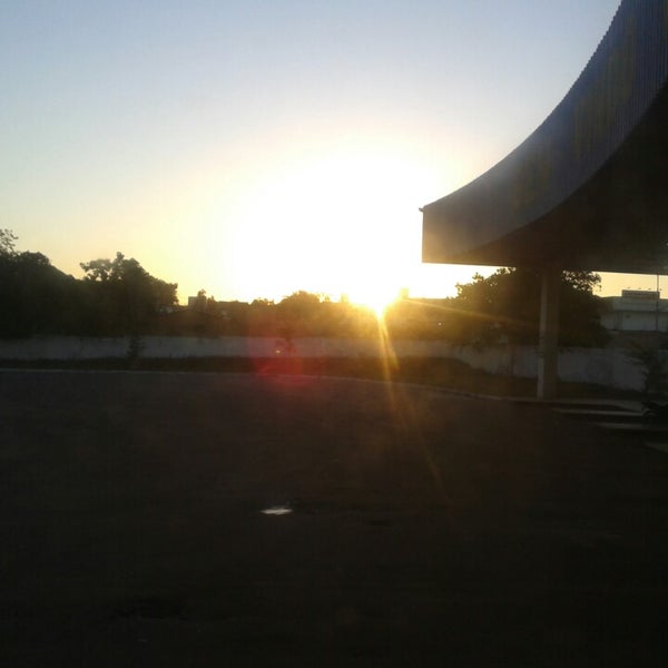 Foto tirada no(a) Terminal Rodoviário De Caxias por Vanessa C. em 6/22/2014