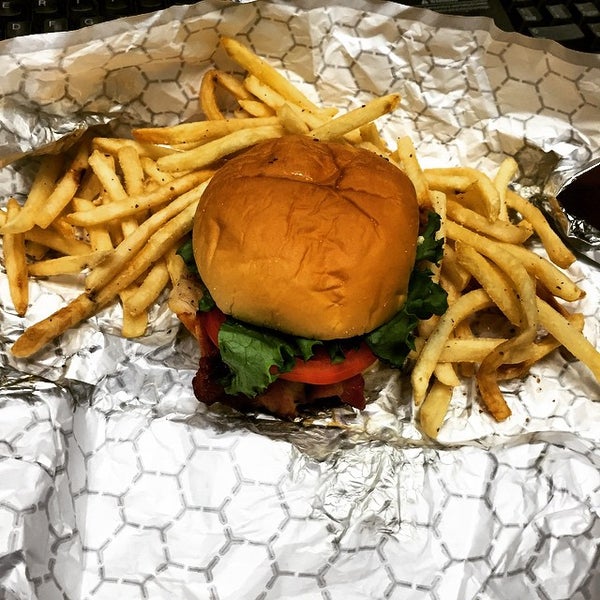 Photo taken at Blue Chip Burger by Nathaniel J. on 4/9/2015