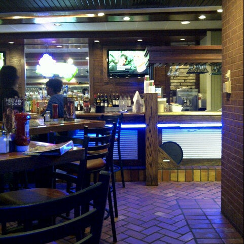 Photo taken at Chili&#39;s Grill &amp; Bar by Trina Beana on 12/8/2012