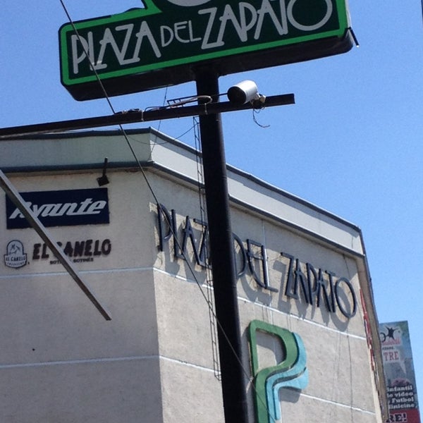 Plaza Del Zapato - León, Guanajuato