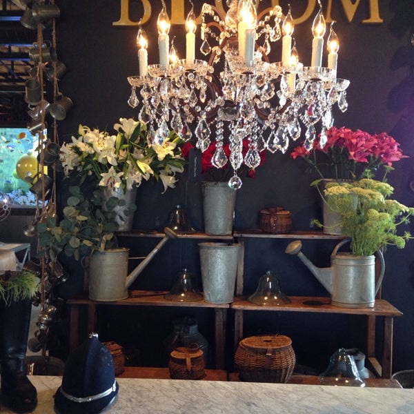 Timothy Oulton - Furniture / Home Store in Dallas