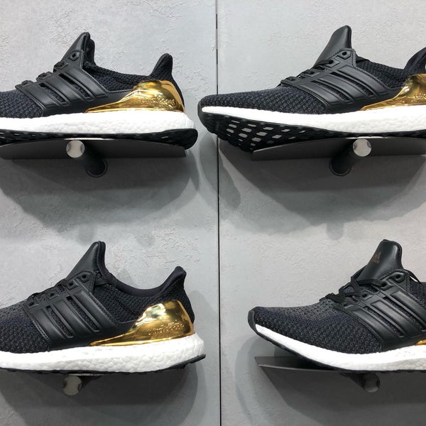 Adidas パフォーマンスセンター アクアシティお台場 お台場 東京 東京都 Adidas パフォーマンスセンター アクアシティお台場 お台場 東京 東京都