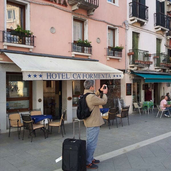 Снимок сделан в Ca&#39; Formenta Hotel Venice пользователем Lilian C. 4/19/2014