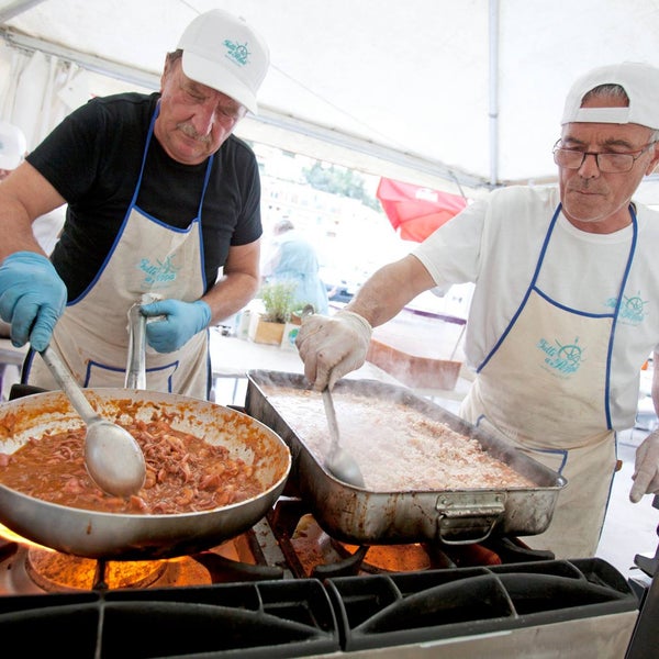 Fish Festival in charming Porto Santo Stefano http://maremmablog.com/2015/05/08/fish-festival-in-charming-porto-santo-stefano/