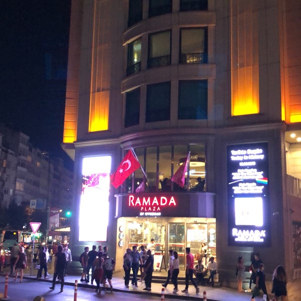 รูปภาพถ่ายที่ Ramada Plaza İstanbul City Center โดย DAP . เมื่อ 9/15/2020
