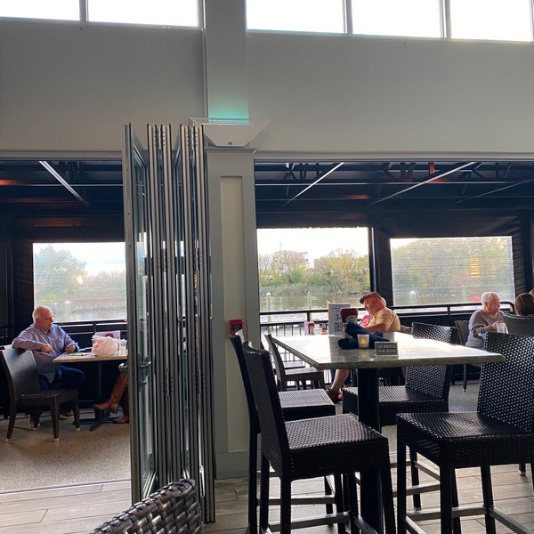 Stinger's Waterfront 401 S Swarthmore Ave