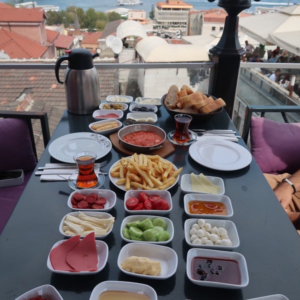 Photo taken at Kösem Sultan Cafe &amp; Restaurant by Dilara K. on 9/23/2018