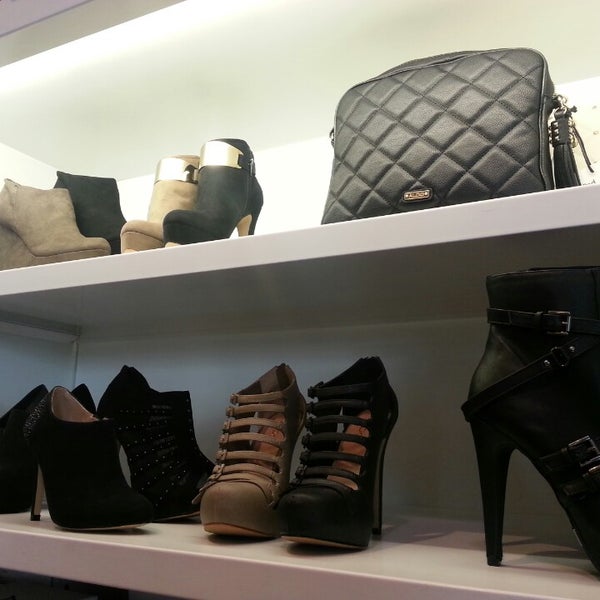 Aldo Sale Shop Now Closed Shoe Store In Chicago