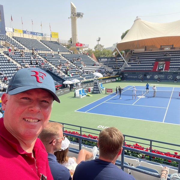 รูปภาพถ่ายที่ Dubai Duty Free Dubai Tennis Championships โดย Gregory B. เมื่อ 2/23/2022