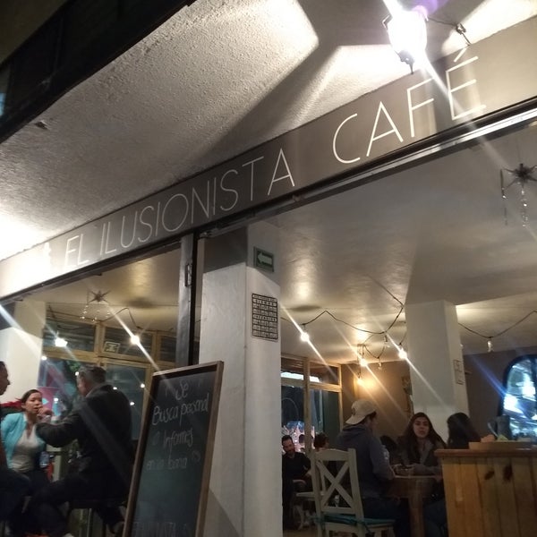 Photo taken at El Ilusionista by Jazz C. on 1/9/2019