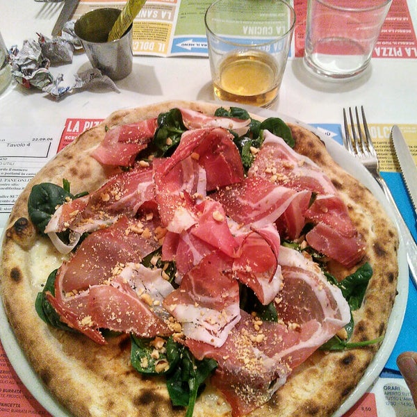 Foto scattata a Pizzeria Farina da Fabio I. il 1/20/2017