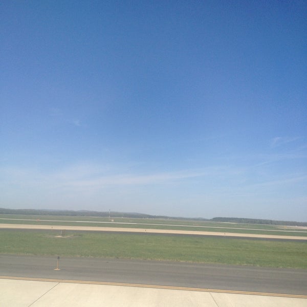 4/21/2013 tarihinde Dan S.ziyaretçi tarafından Washington Dulles International Airport (IAD)'de çekilen fotoğraf