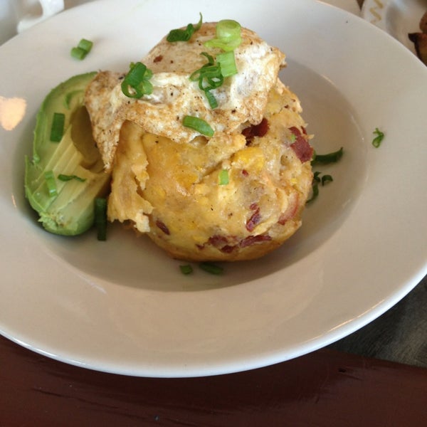 The mofongo with a over easy egg and avocado was amazing. I wasn't too crazy about their roasted potatoes, they were bland. The coffee was really good too. Super friendly staff n not a long wait