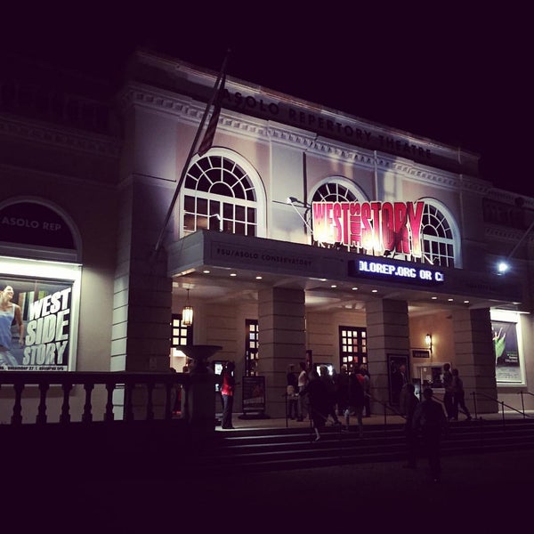 12/23/2015에 Joey P.님이 Asolo Repertory Theatre에서 찍은 사진