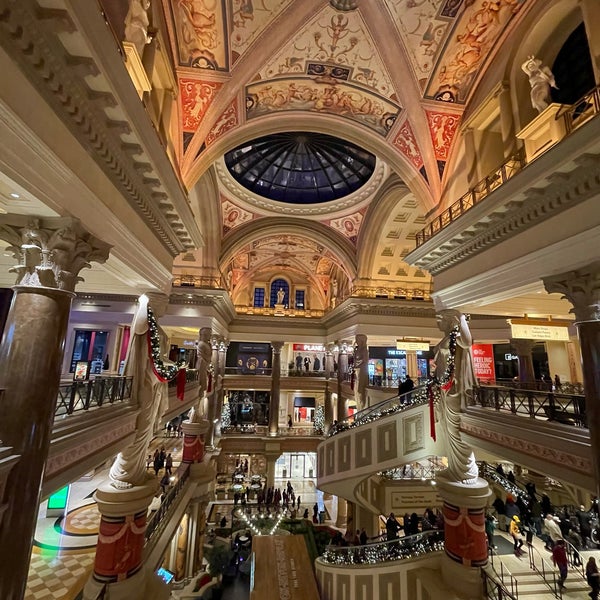 Las Vegas, JAN 1: Interior View Of The Forum Shops At Caesars