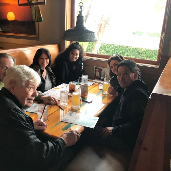 Photo taken at Islands Restaurant by Wendy D. on 2/9/2020