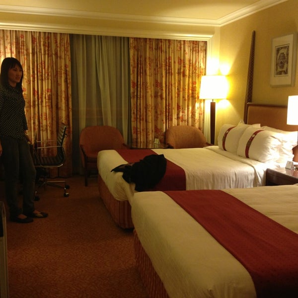 Photos at Holiday Inn Golden Mile Hong Kong Hotel in Tsim Sha Tsui