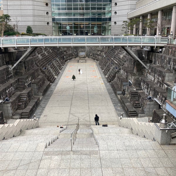 旧横浜船渠 第2号ドック扉船 みなとみらい21 1 Tip